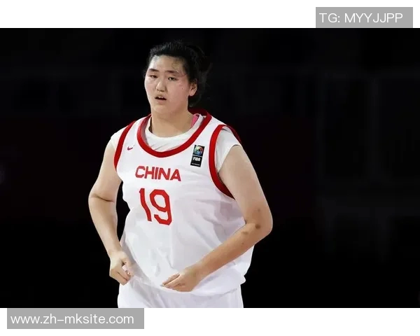 女篮庆生派对热闹非凡张子宇被蛋糕追逐李梦纹身消失李缘展现强壮肌肉 女篮庆生派对热闹非凡张子宇被蛋糕追逐李梦纹身消失李缘展现强壮肌肉